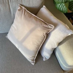 Kussen velvet - beige - 45x45 cm